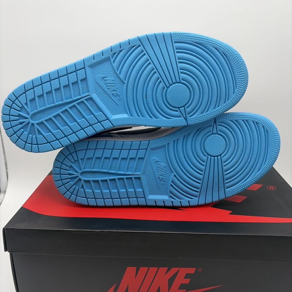 Size 9- Air Jordan 1 Retro Low OG White, Powder Blue (CZ0790-104) - Picture 5 of 11